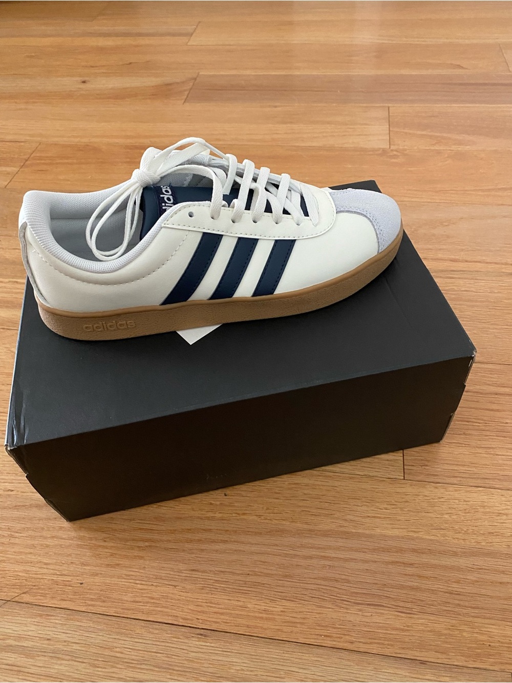 NIB Adidas VL Court 3.0 Cloud White / Navy / Gum Size 6½
